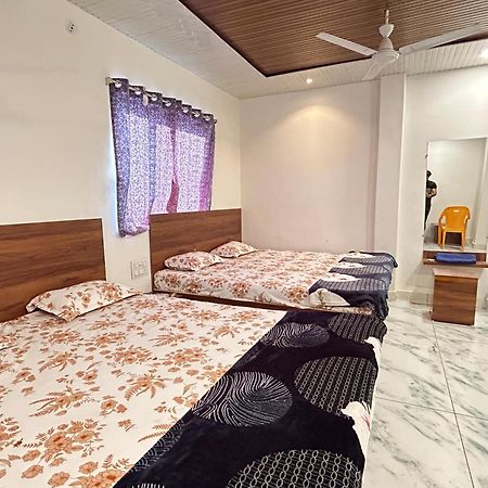 Hotel Shree Sidhi Vinayak 乌贾因 外观 照片